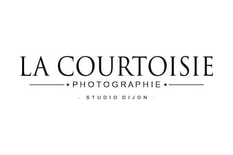 logo du studio photo La Courtoisie à Dijon sur le blog