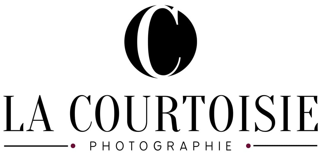 première version du logo du studio photo La Courtoisie basé à Dijon