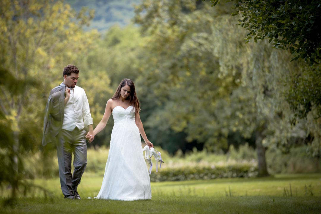 photo de mariage couple en extérieur naturel Bourgogne
