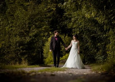 Photo de couple de jeunes mariés - Photographe de mariage à Dijon