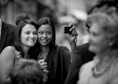 Photographe de mariage à Autun en Bourgogne - Selfie fille