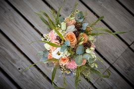 Photographe de mariage à Dijon - Bouquet de fleurs de la mariée